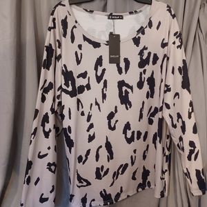 SHEILAY Black and Gray/Silver animal pattern top. 100% polyester Size L